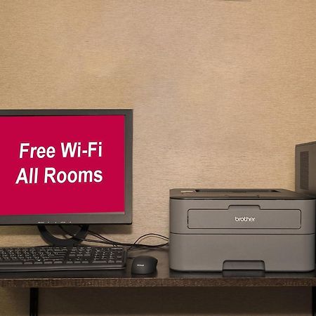 Red Roof Inn Harrisonburg - University Area Esterno foto