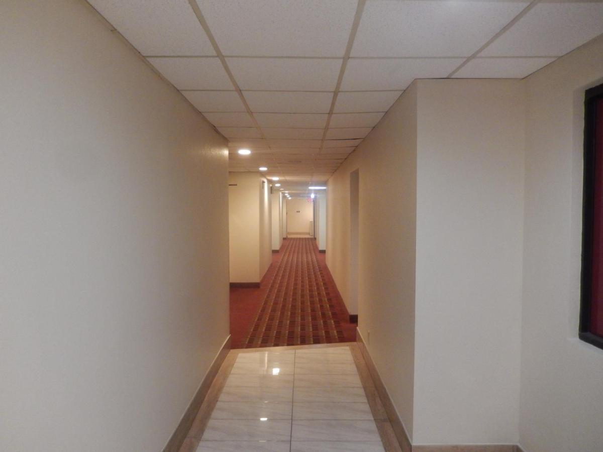 Red Roof Inn Harrisonburg - University Area Esterno foto