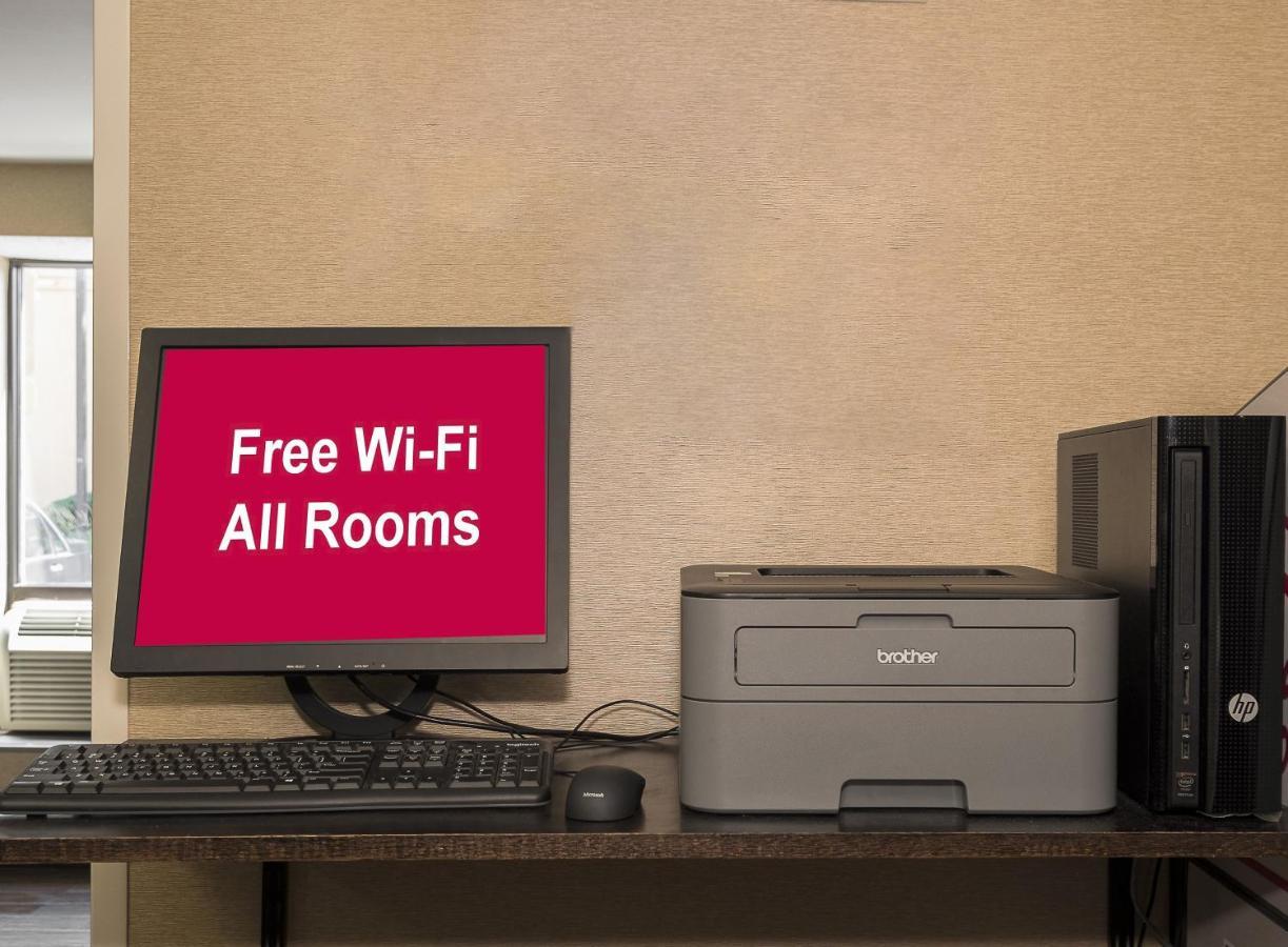 Red Roof Inn Harrisonburg - University Area Esterno foto